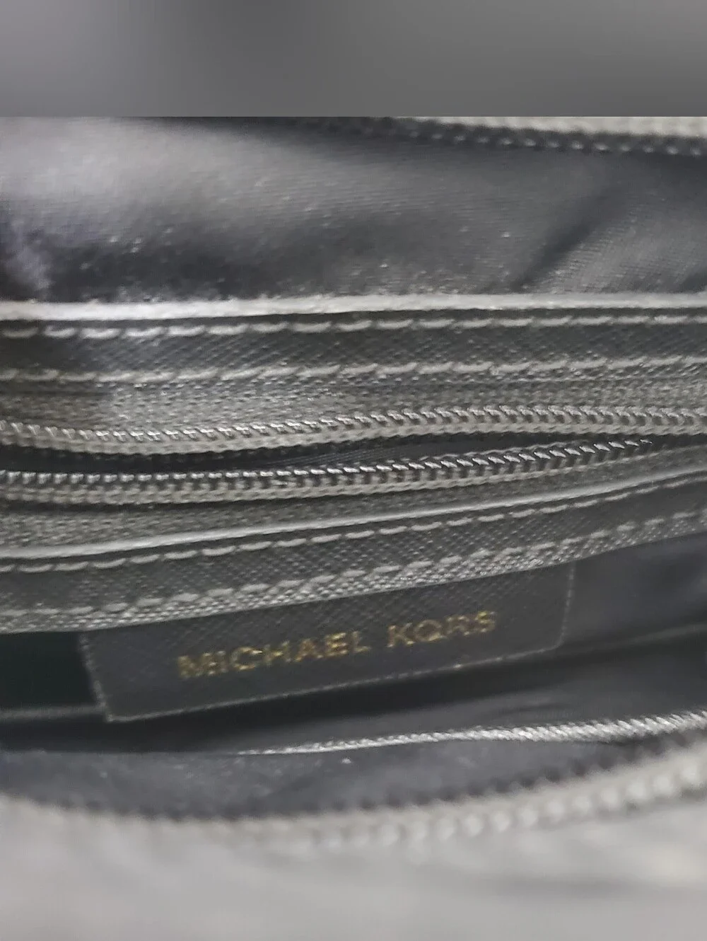 Michael Michael Kors Kelsey Nylon Crossbody bag with gold-tone - Picture 7 of 11